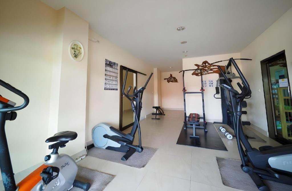 Rayong Lanna Hotel מראה חיצוני תמונה
