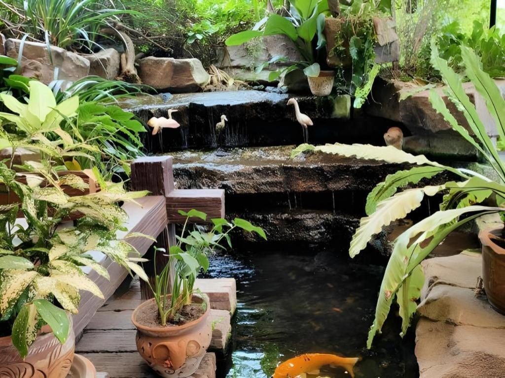 Rayong Lanna Hotel מראה חיצוני תמונה