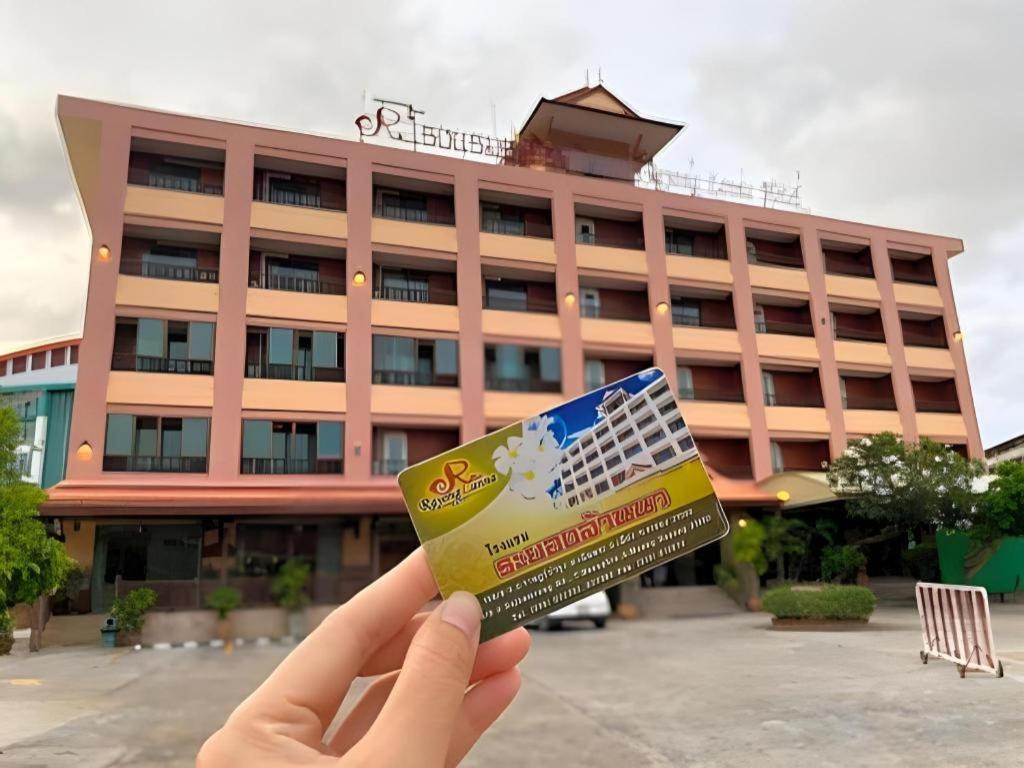 Rayong Lanna Hotel מראה חיצוני תמונה